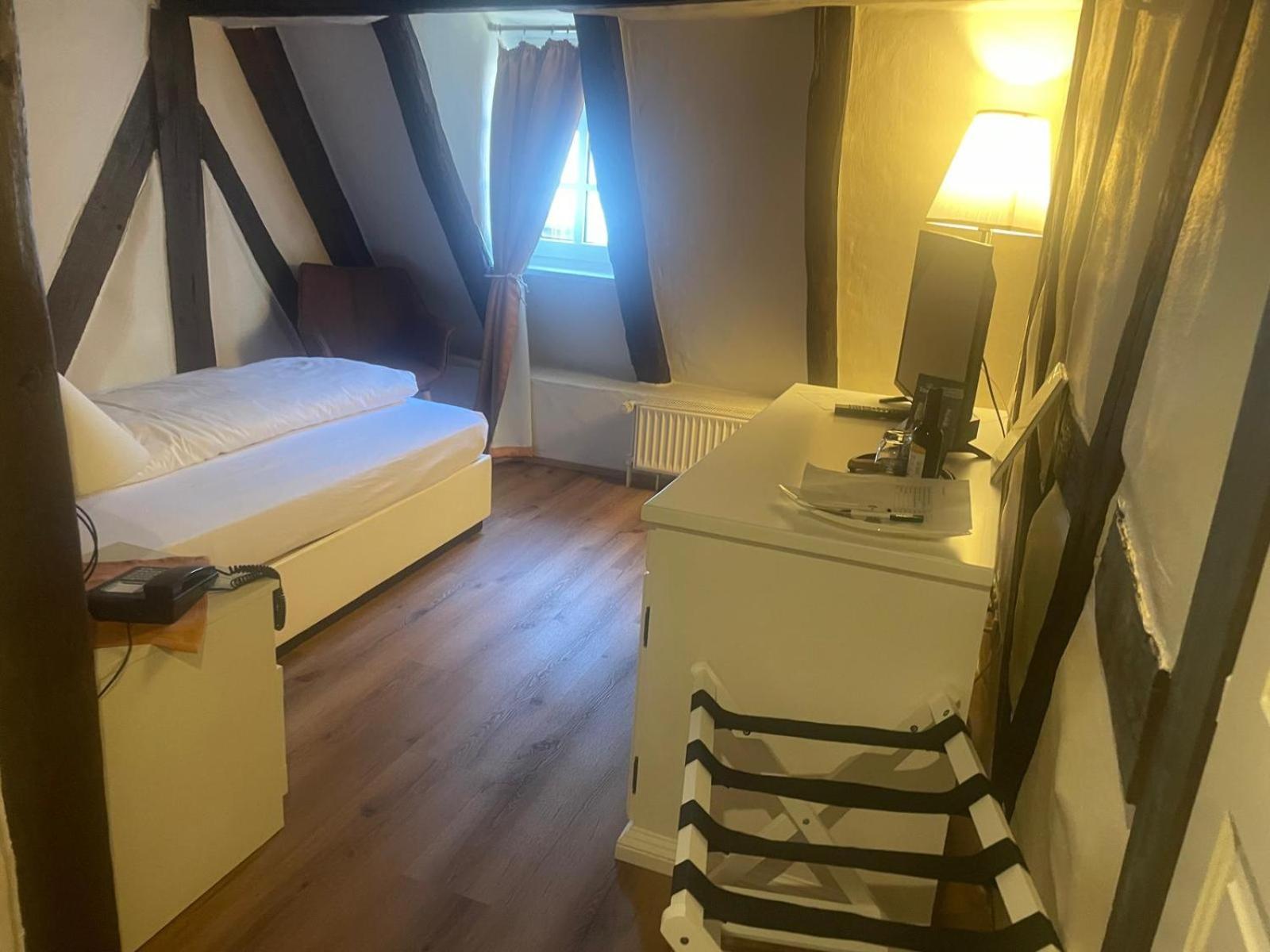 Hotel Restaurant Altes Badhaus Eberbach  Extérieur photo